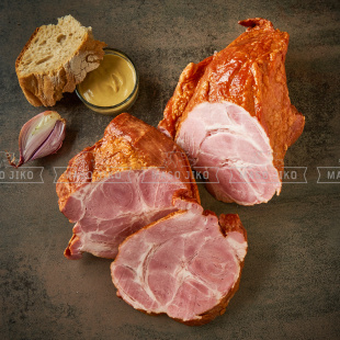 Uzená moravská krkovice bez kosti vcelku