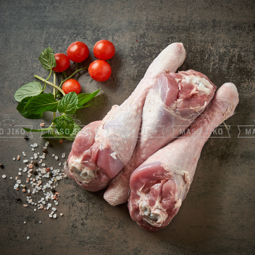 detail Krůtí spodní stehno s kostí